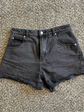 ROLLA'S Black High-Rise Denim Cutoff Shorts Size 28